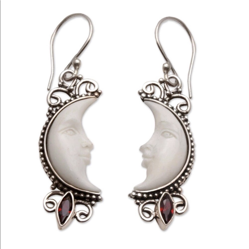 Hand made stunning sterling silver garnet earrings